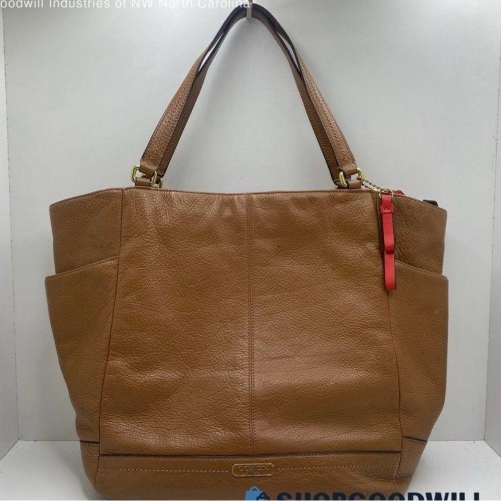 Coach Brown Leather Tote Bag with Structured Design